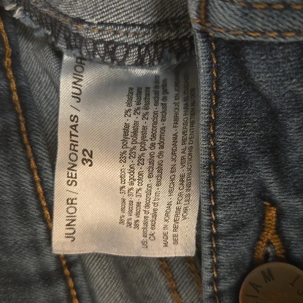 William Rast Sculpted Highrise Skinny Jeans - Picture 5 of 7